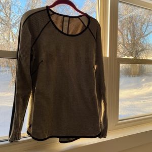 Size 8 reversible lululemon long sleeve top